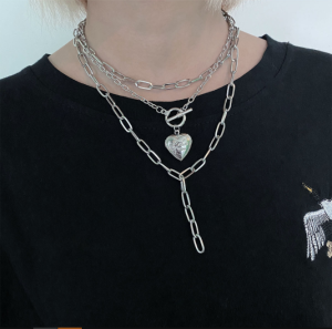 Комплект подвесок с цепями и сердцем av0200 shg28