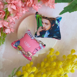 Stray Kids брелок-подушка 5х5 см br380 ufa