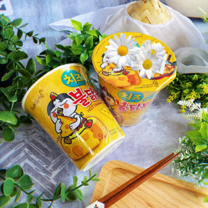 Лапша б/п со вкусом курицы и сыра, острая Hot chicken flavor ramen cheese 70г